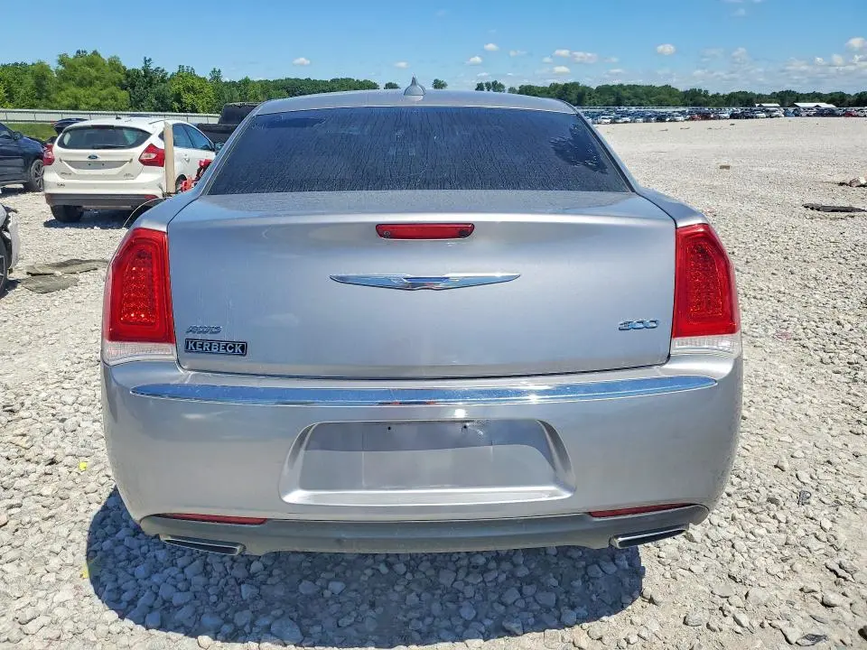 2018 CHRYSLER 300 LIMITED  