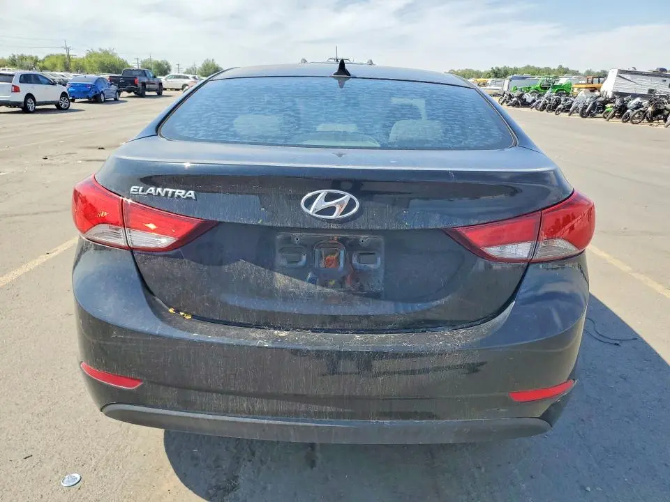 2015 HYUNDAI ELANTRA SE  