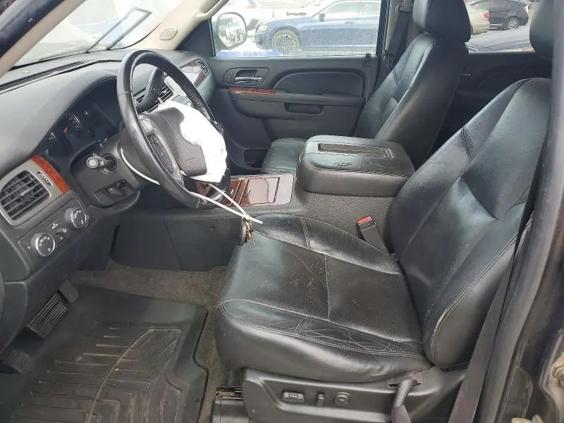2010 CHEVROLET TAHOE K1500 LTZ  
