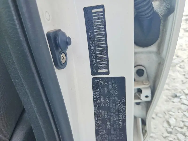2015 KIA FORTE LX  
