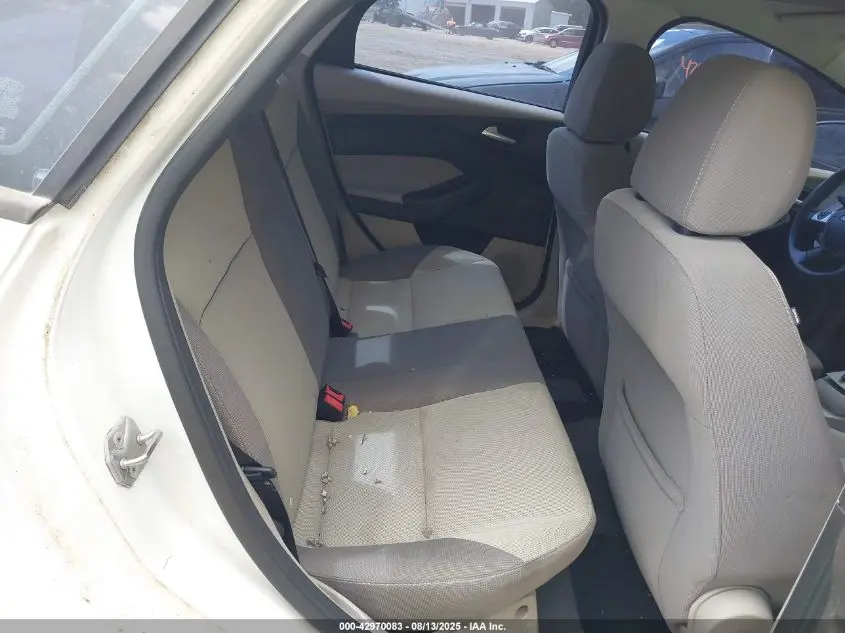 2013 FORD FOCUS SE