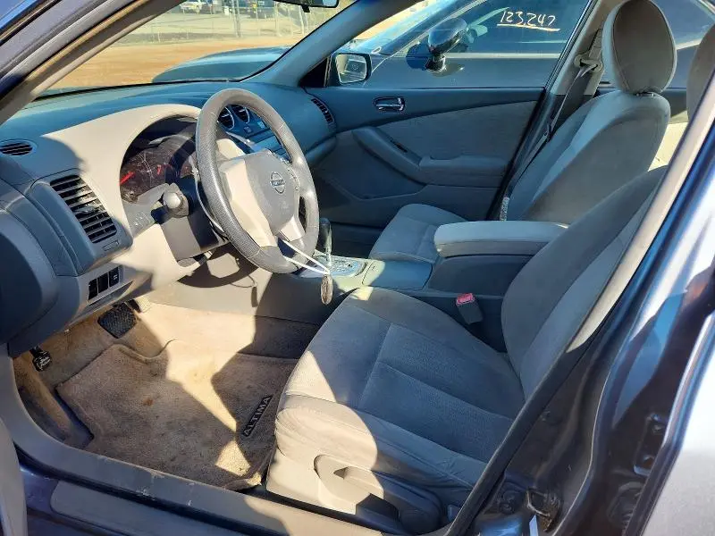 2010 NISSAN ALTIMA BASE  