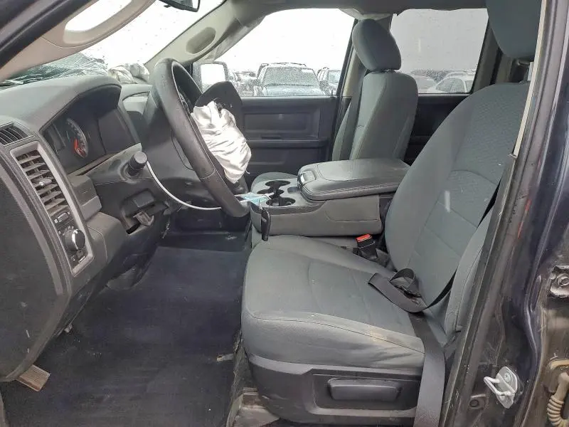 2016 RAM 1500 ST  