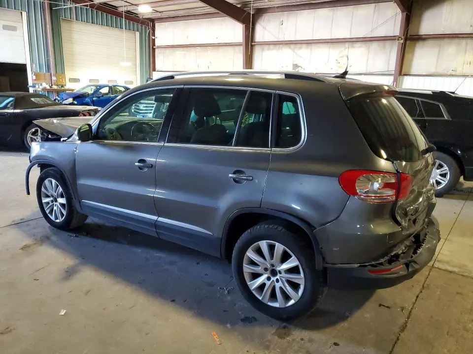 2014 VOLKSWAGEN TIGUAN S  