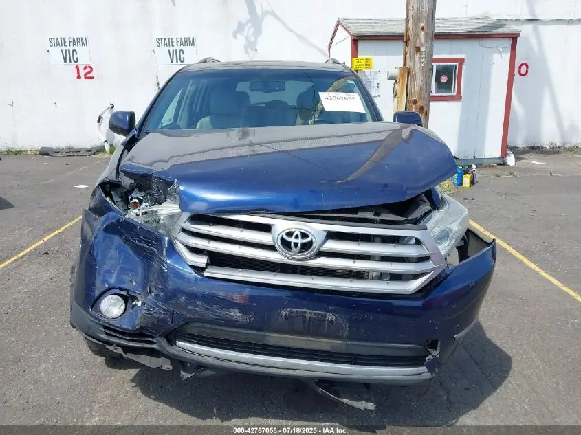 2013 TOYOTA HIGHLANDER LIMITED V6