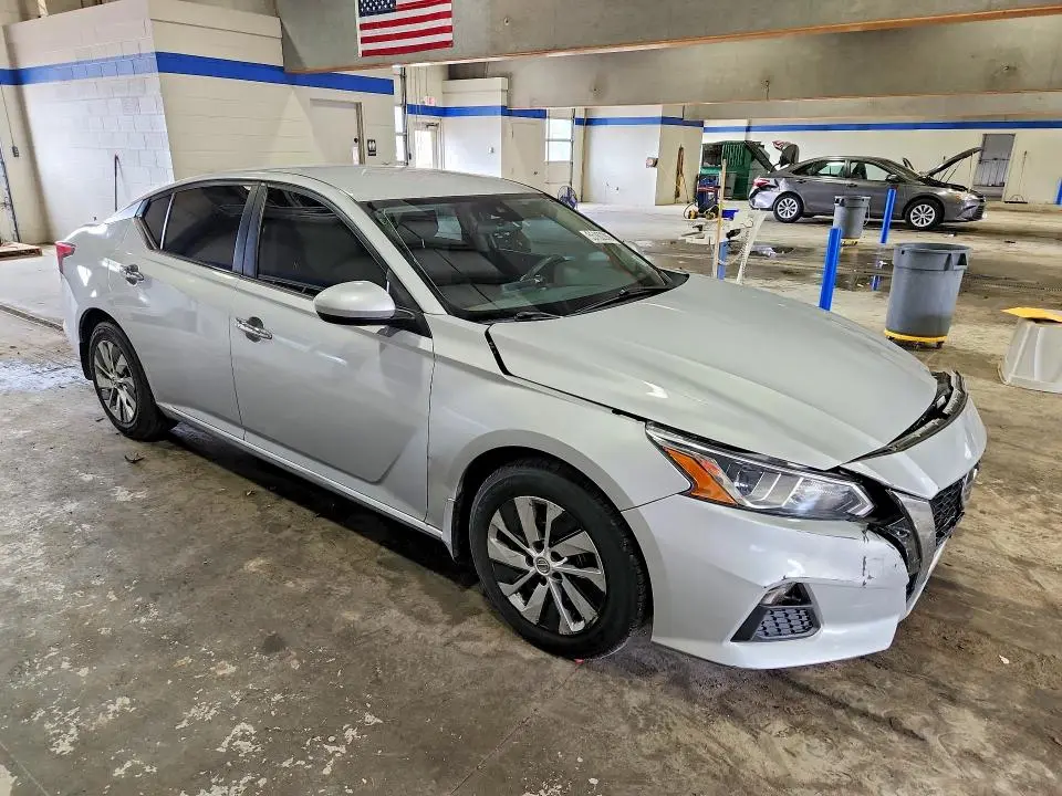 2021 NISSAN ALTIMA S  