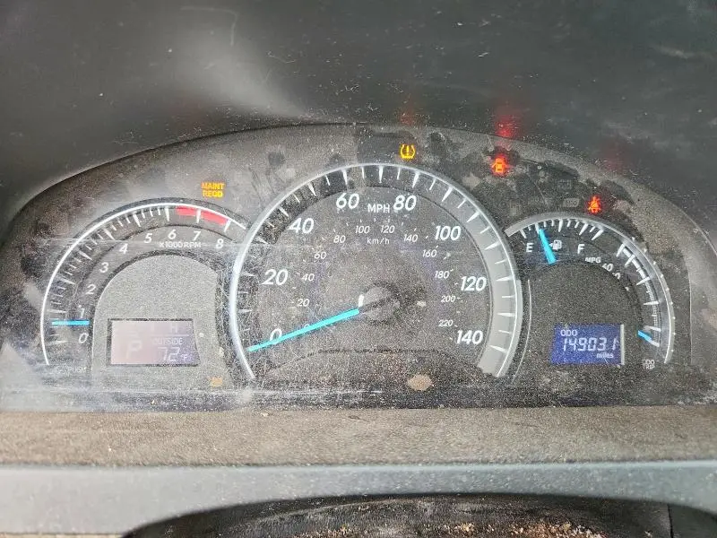 2013 TOYOTA CAMRY XLE  
