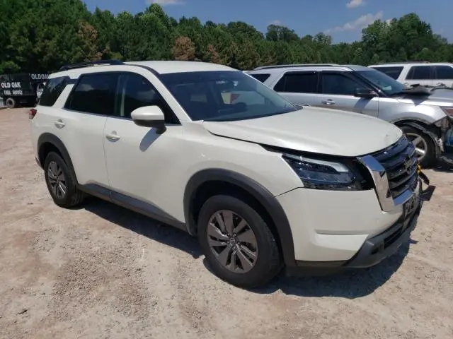 2024 NISSAN PATHFINDER SV  