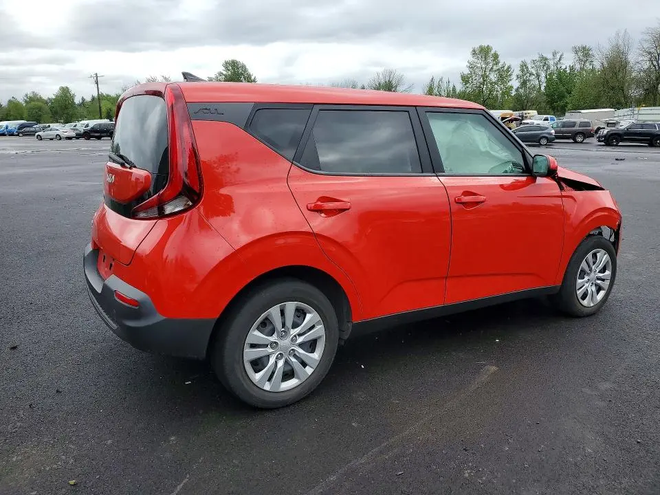 2022 KIA SOUL LX  