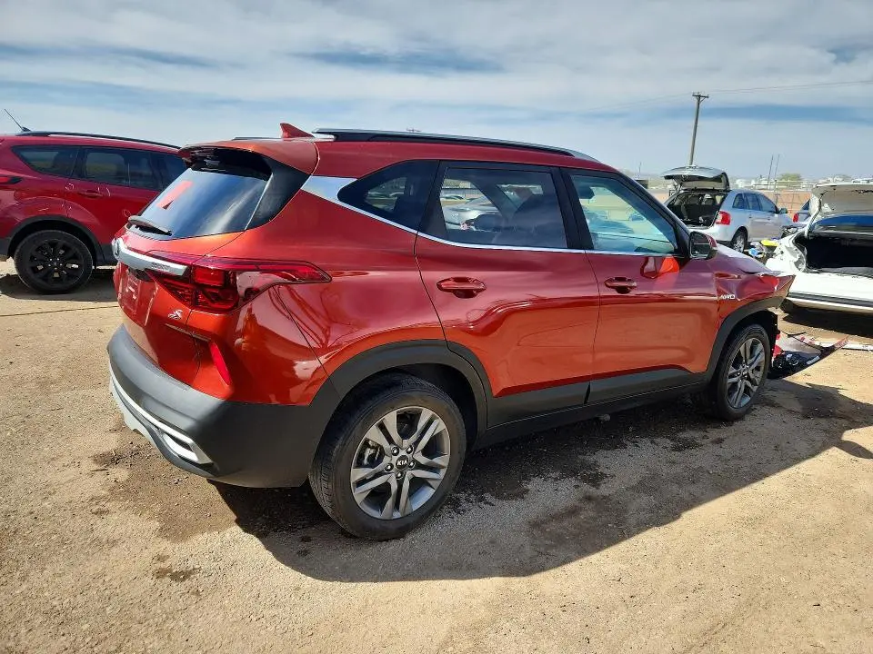 2021 KIA SELTOS S  