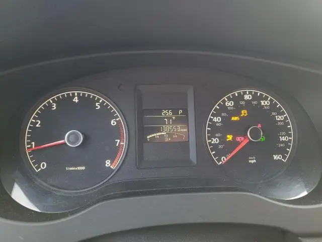 2011 VOLKSWAGEN JETTA SE  