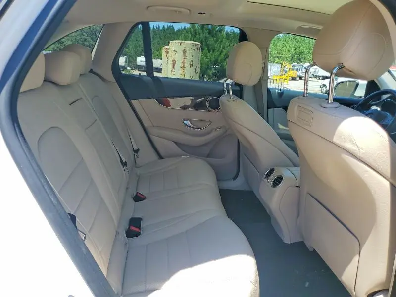 2019 MERCEDES-BENZ GLC 300  