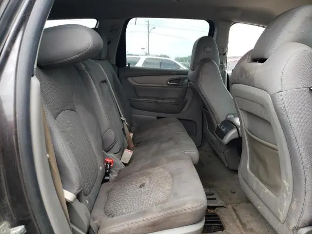 2014 CHEVROLET TRAVERSE LS  