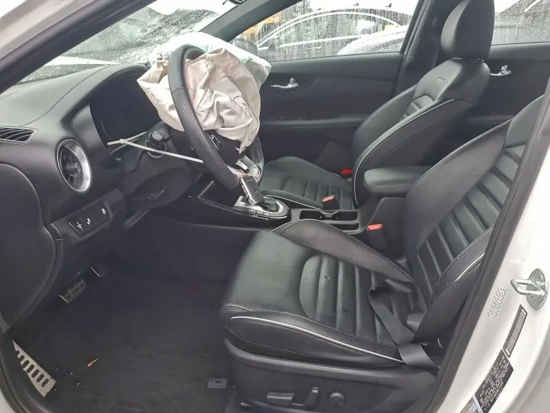 2022 KIA FORTE GT LINE  