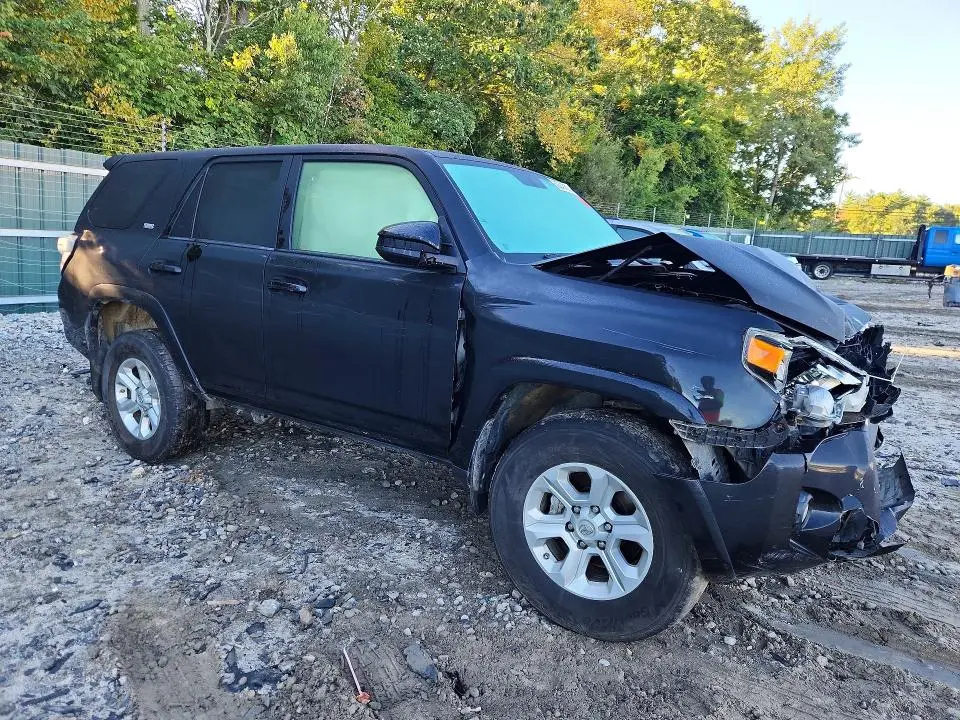 2017 TOYOTA 4RUNNER SR5  