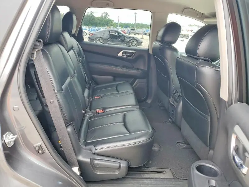 2015 NISSAN PATHFINDER SL  
