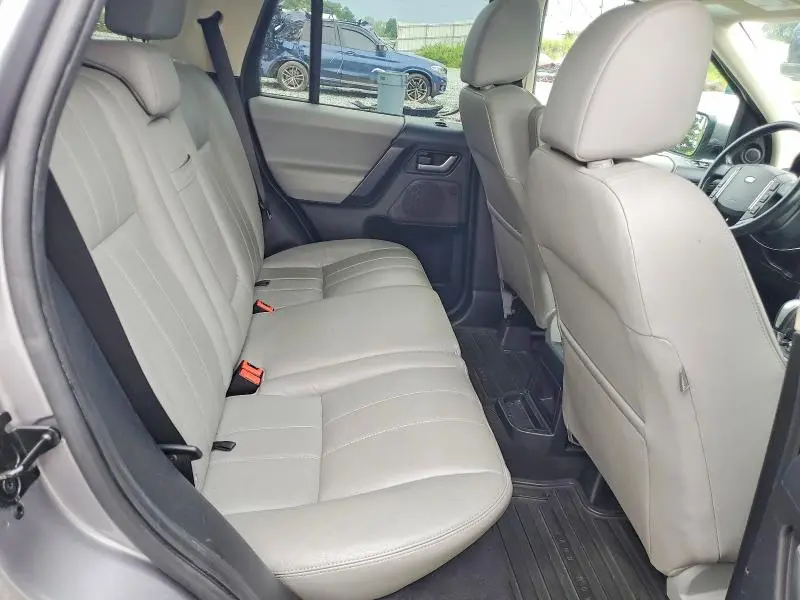 2011 LAND ROVER LR2 HSE  