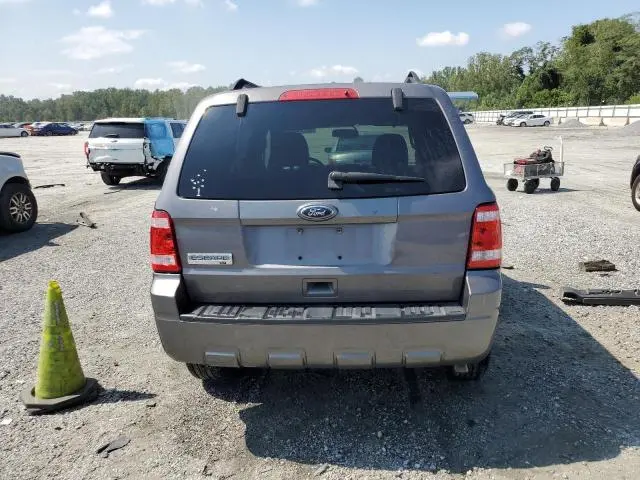 2010 FORD ESCAPE XLT  