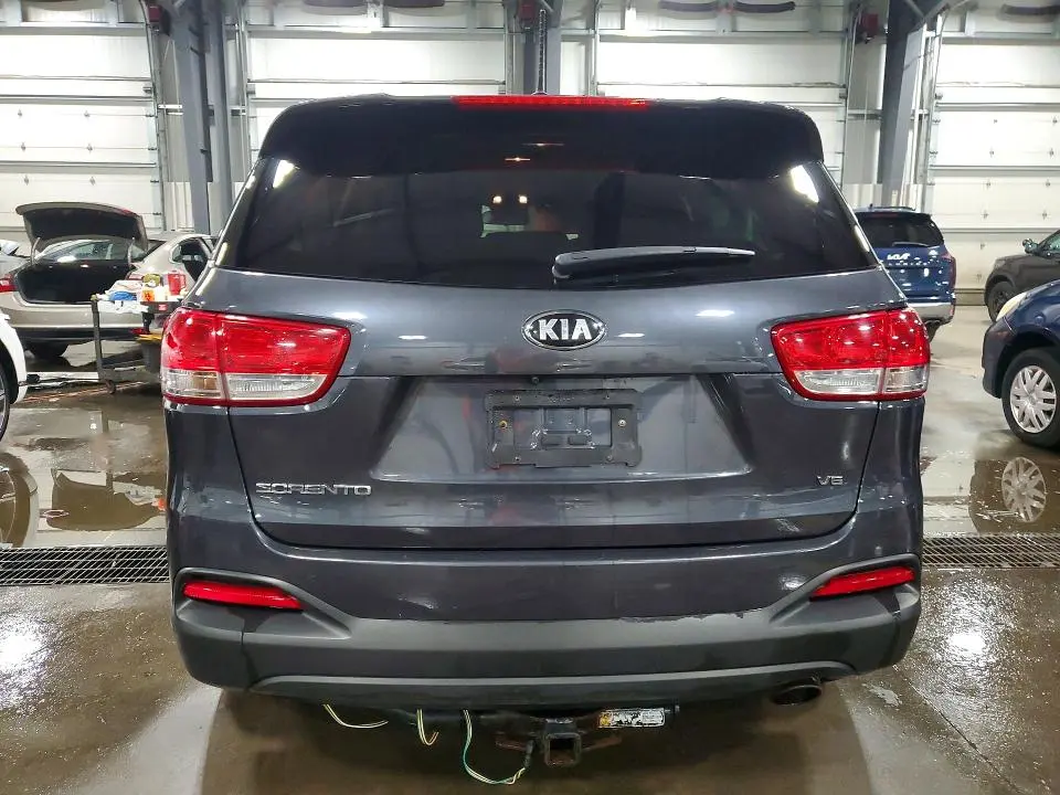 2018 KIA SORENTO LX V6  