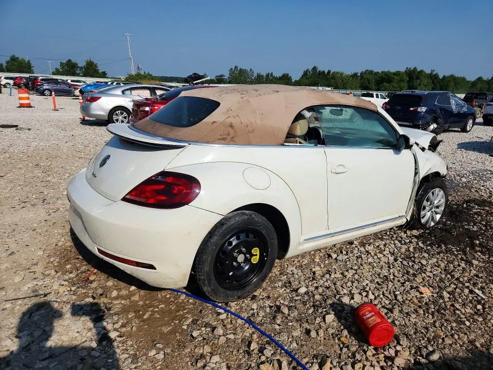 2019 VOLKSWAGEN BEETLE S  