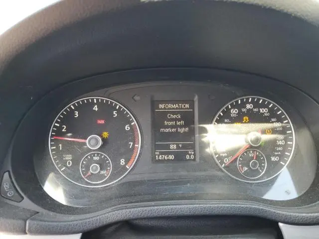 2013 VOLKSWAGEN PASSAT SE  