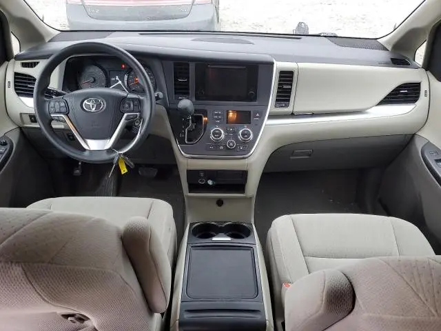 2015 TOYOTA SIENNA LE  