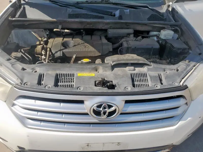 2012 TOYOTA HIGHLANDER BASE  