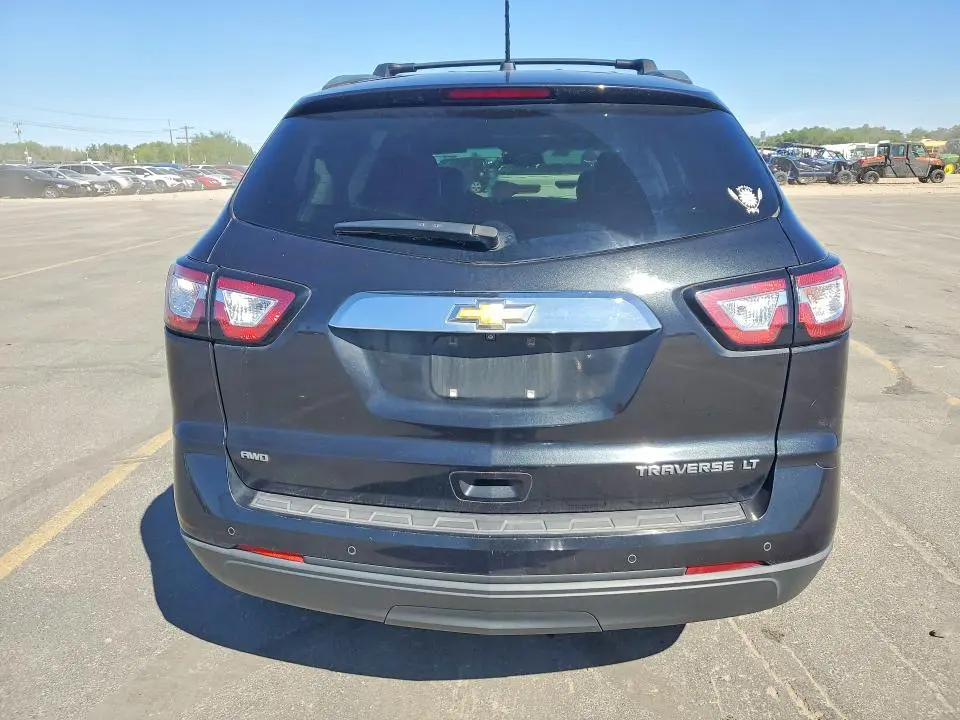 2014 CHEVROLET TRAVERSE LT  