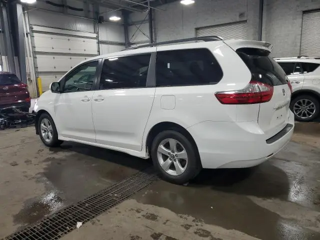 2019 TOYOTA SIENNA LE  