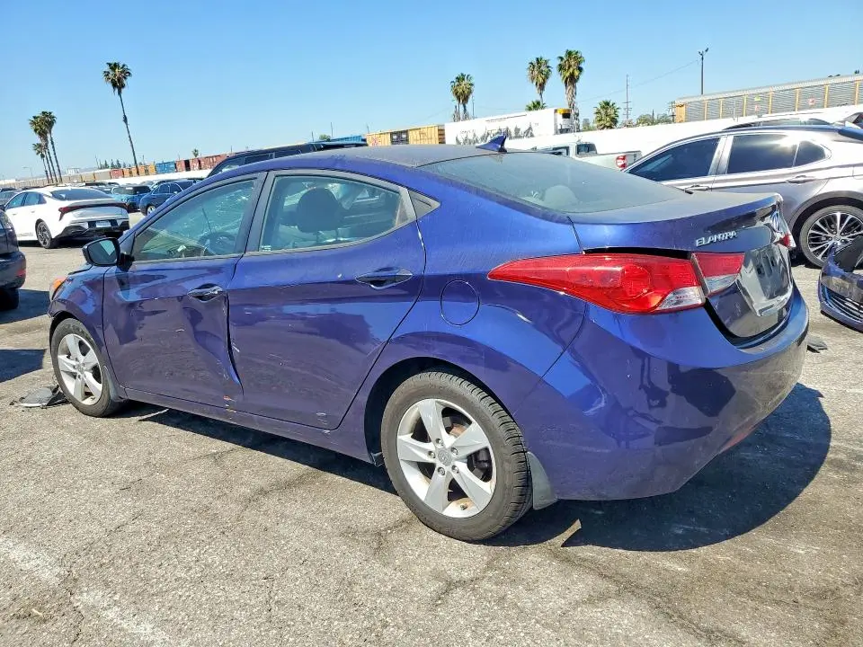 2013 HYUNDAI ELANTRA GLS  