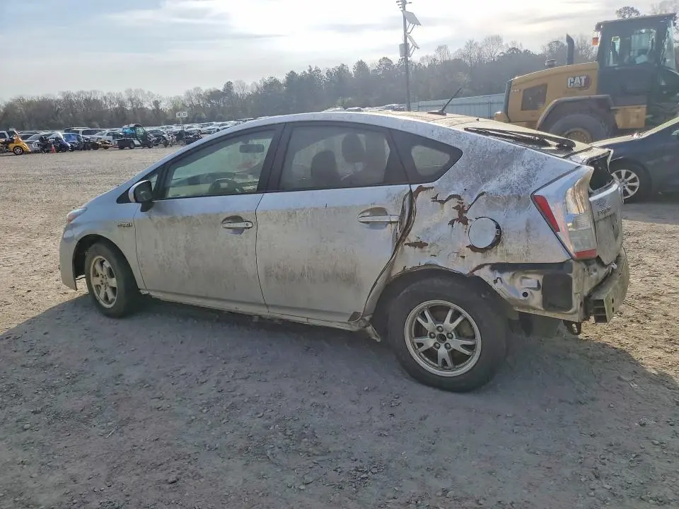 2010 TOYOTA PRIUS III  