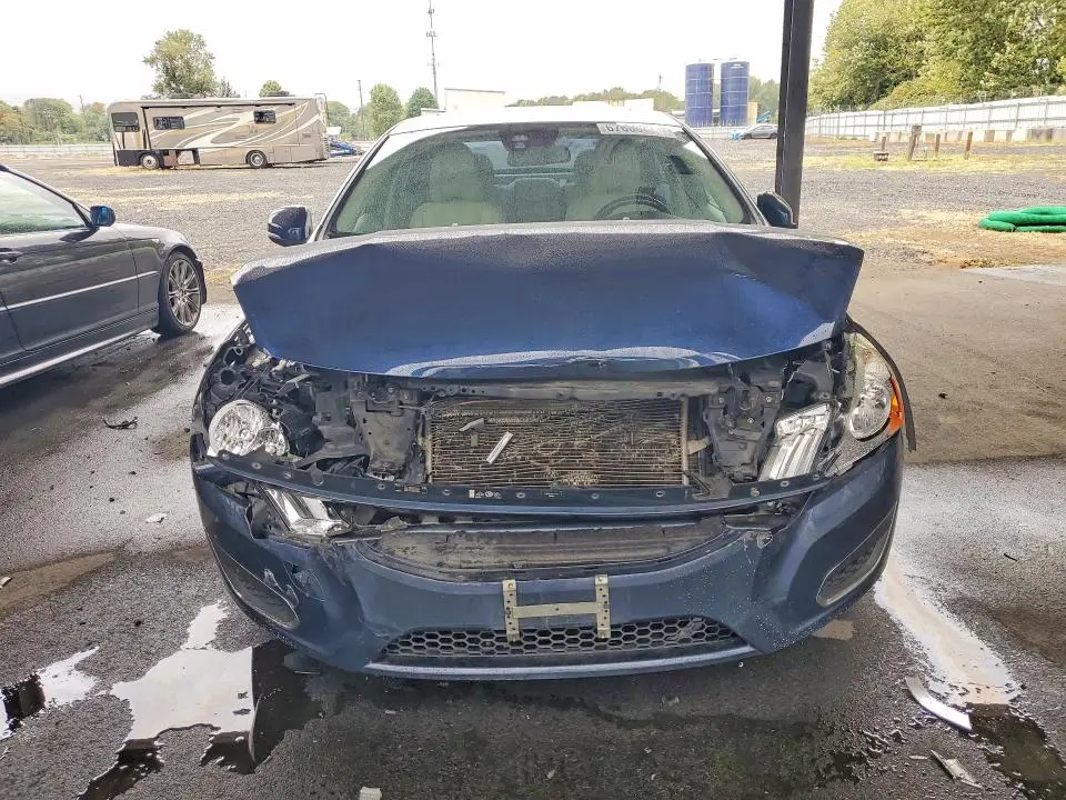 2012 VOLVO S60 T5  