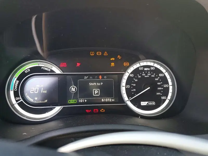 2017 KIA NIRO LX  