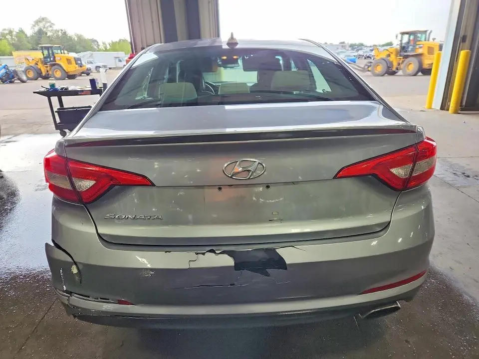 2016 HYUNDAI SONATA SE  
