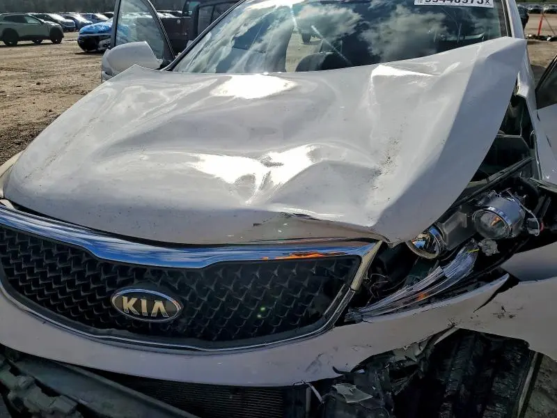 2015 KIA SPORTAGE LX  