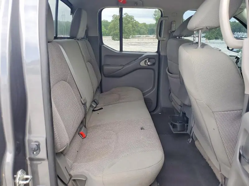 2020 NISSAN FRONTIER SV  