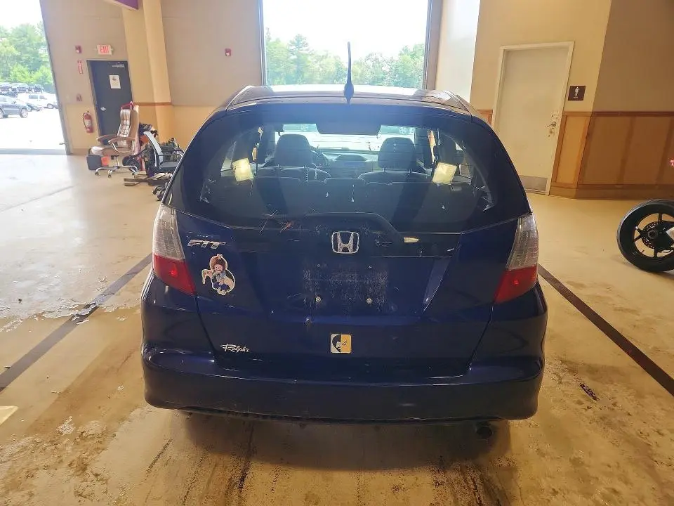 2012 HONDA FIT   