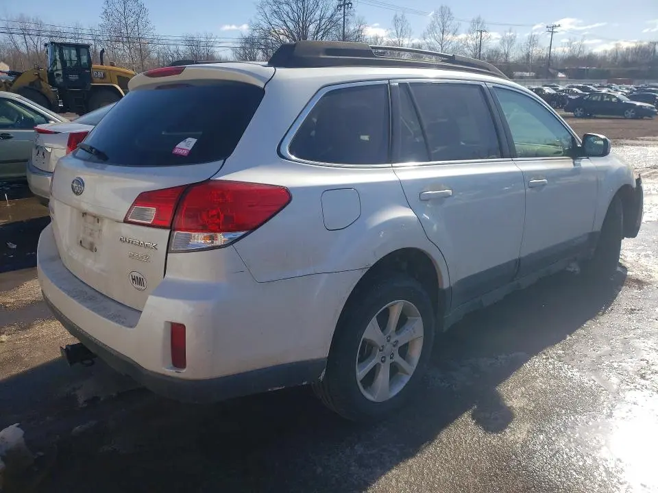 2013 SUBARU OUTBACK 2.5I PREMIUM  