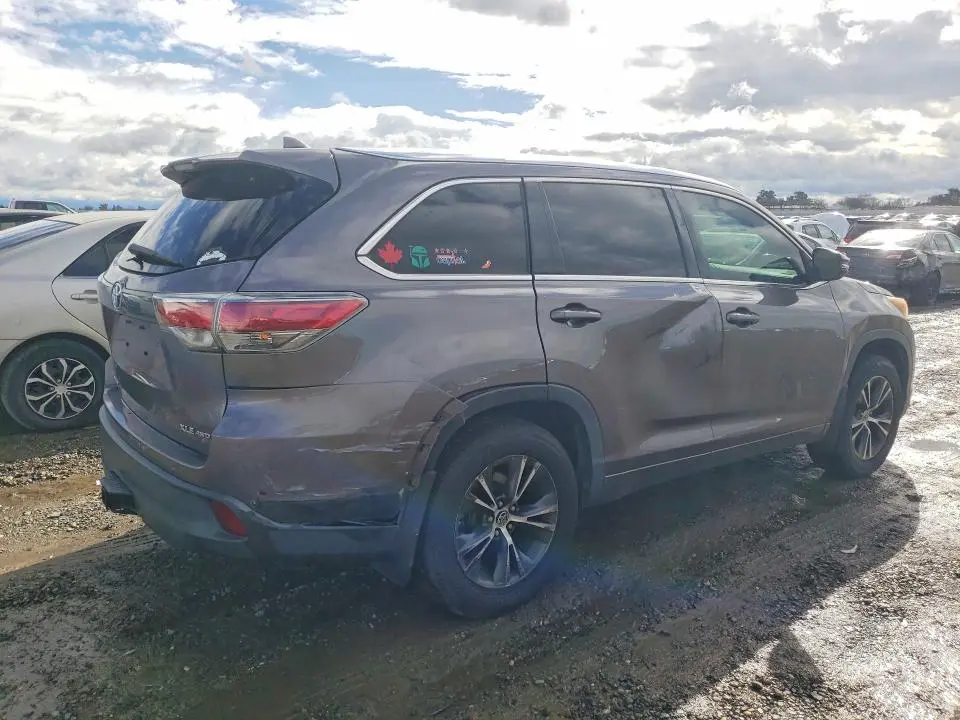 2016 TOYOTA HIGHLANDER XLE  