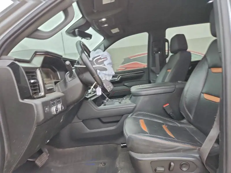 2024 GMC SIERRA K2500 AT4  