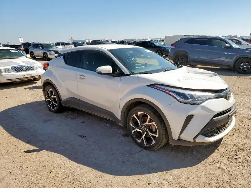 2021 TOYOTA C-HR XLE  