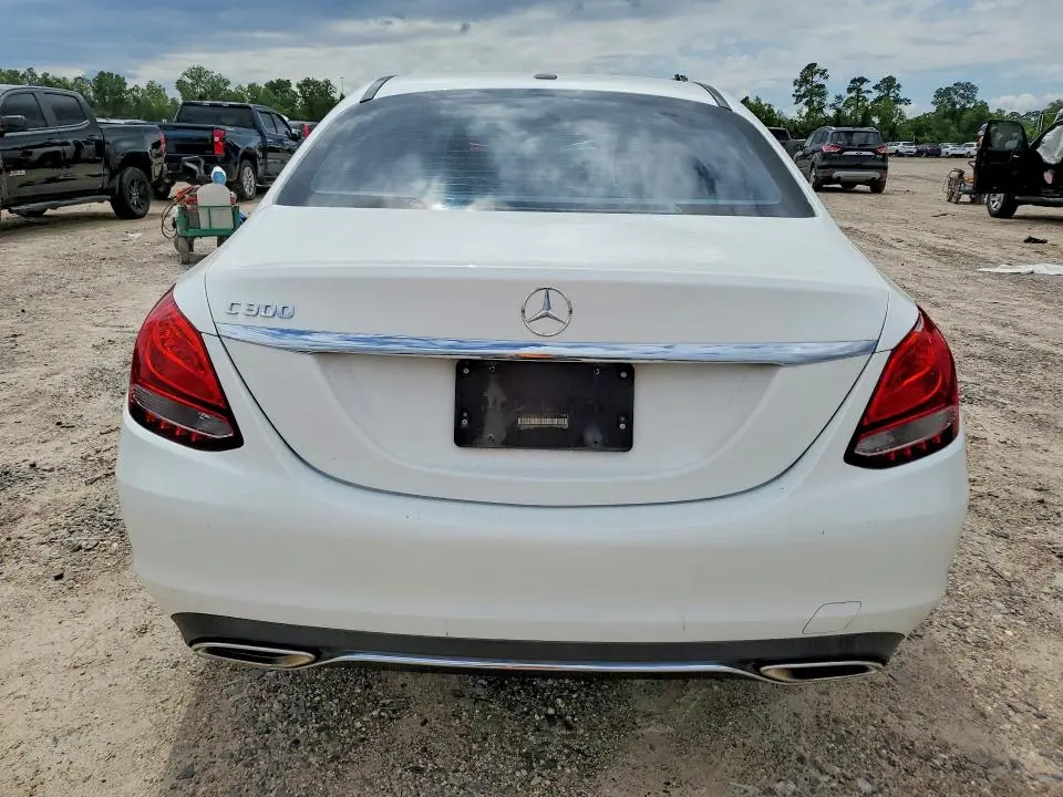 2017 MERCEDES-BENZ C 300  