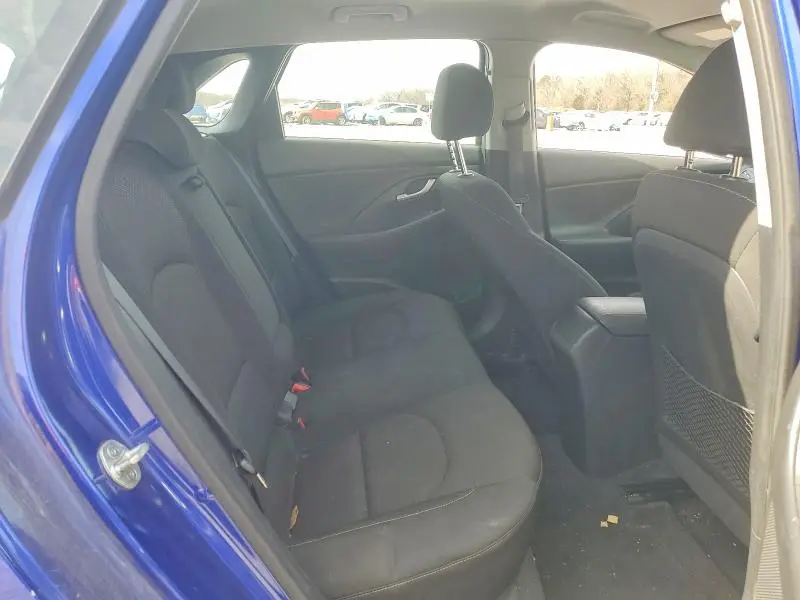2019 HYUNDAI ELANTRA GT   