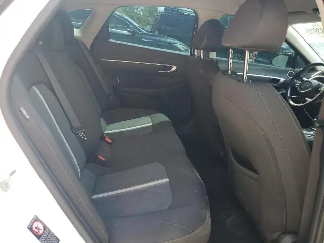 2020 HYUNDAI SONATA SE  