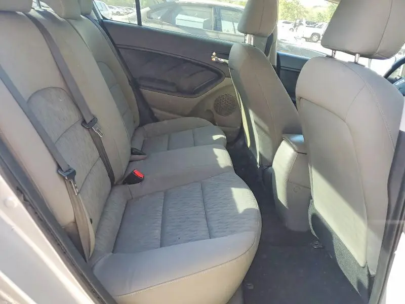 2015 KIA FORTE LX  