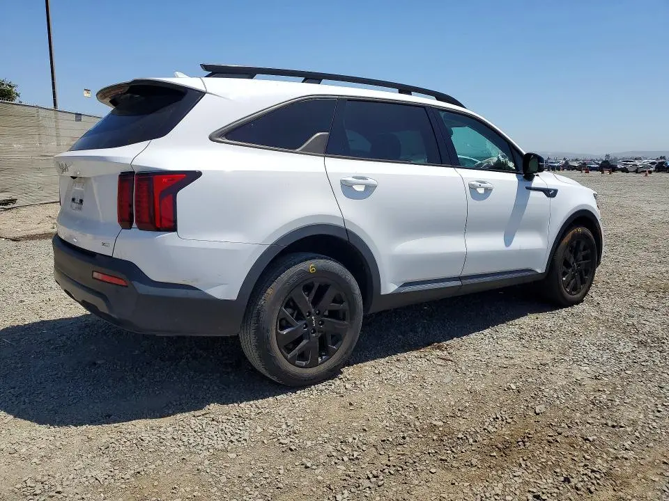 2023 KIA SORENTO S  