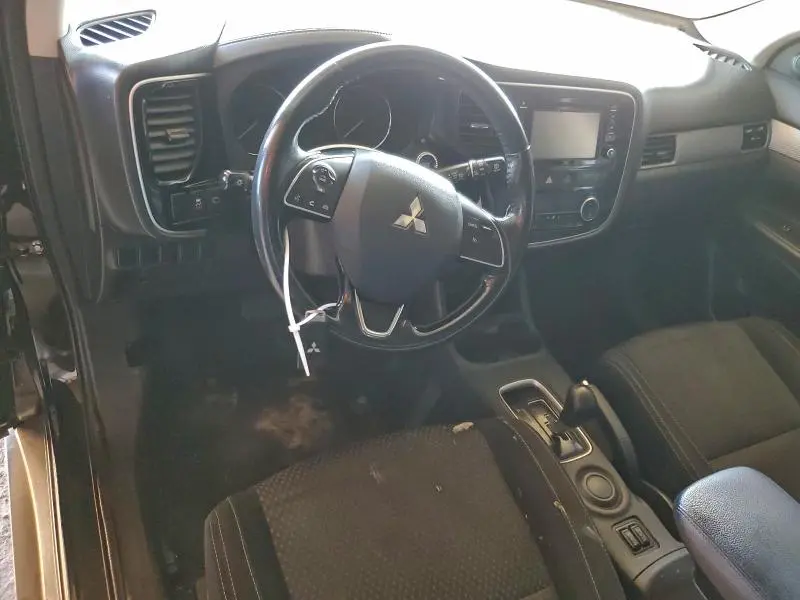 2016 MITSUBISHI OUTLANDER SE  