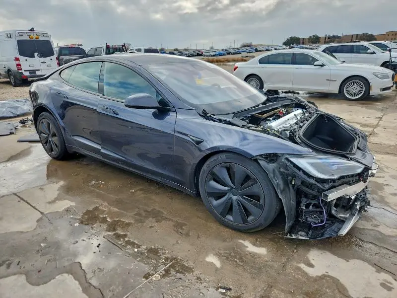 2024 TESLA MODEL S   