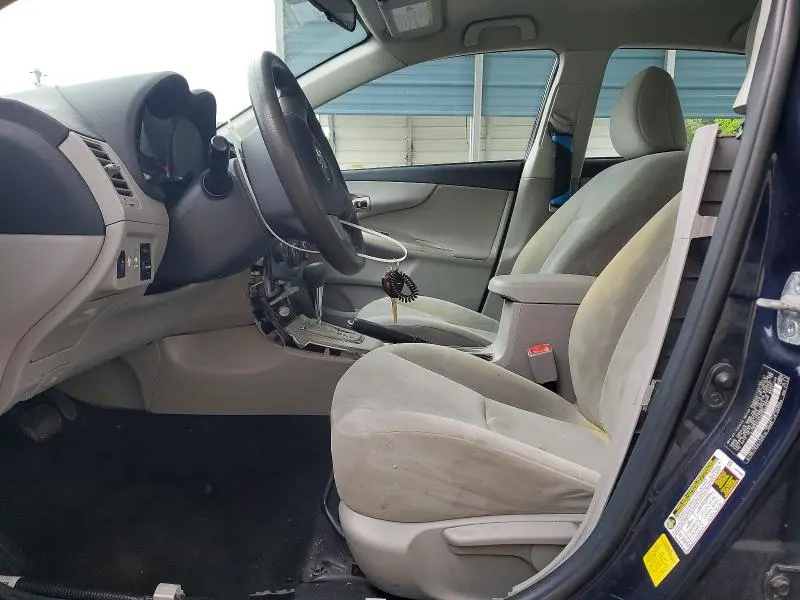 2011 TOYOTA COROLLA LE  