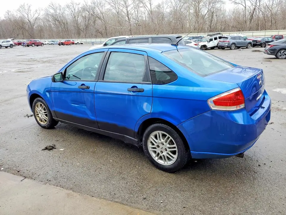 2010 FORD FOCUS SE  